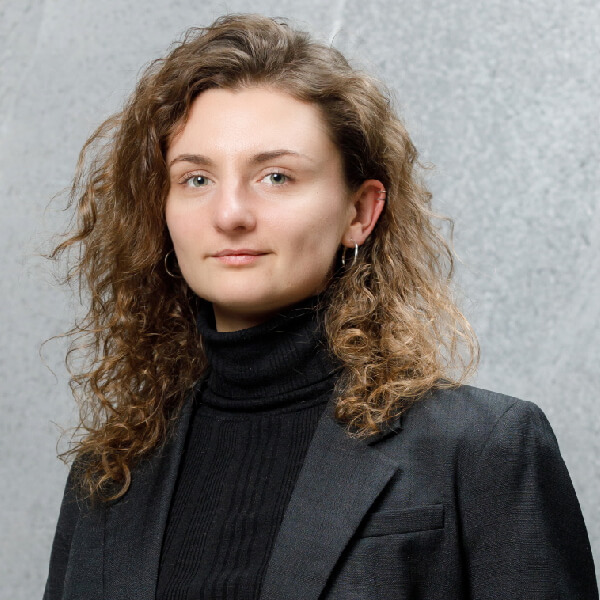 Lakhnik_Yaroslava_vidguk_600x600_px_tinified