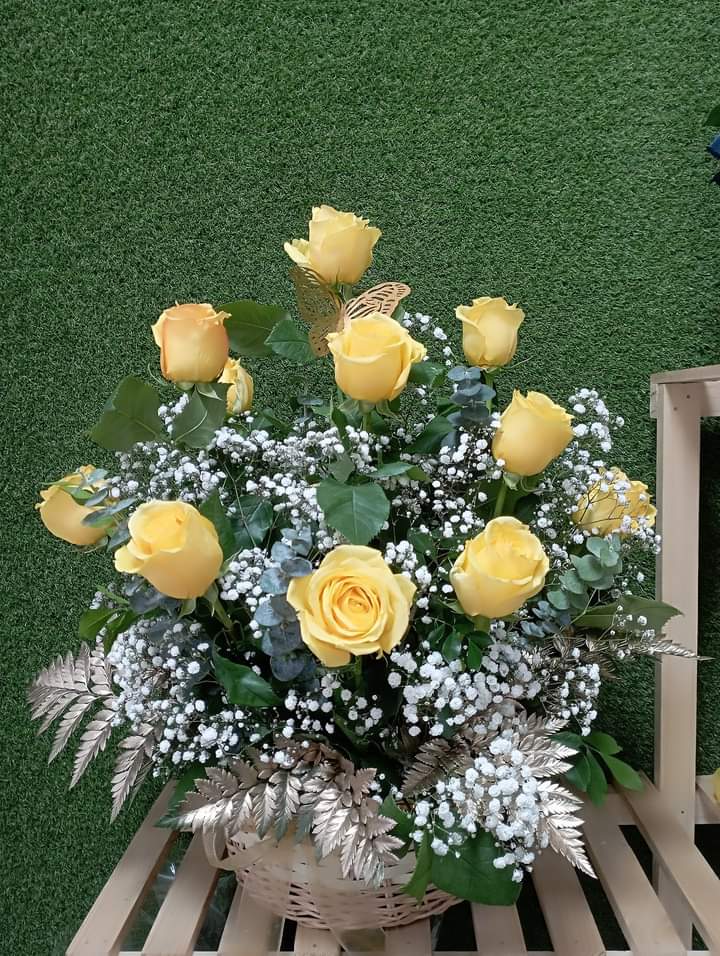 Arreglo_rosas_amarillas__Floristera_Tropicana