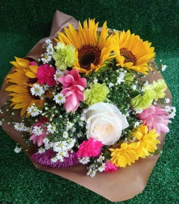 Mix_de_girasoles_y_rosas_Floristera_Tropicana