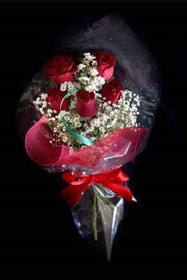 Ramo_de_5_rosas_Floristera_Tropicana