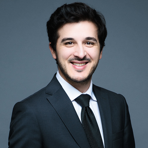 homme-portrait-sourire