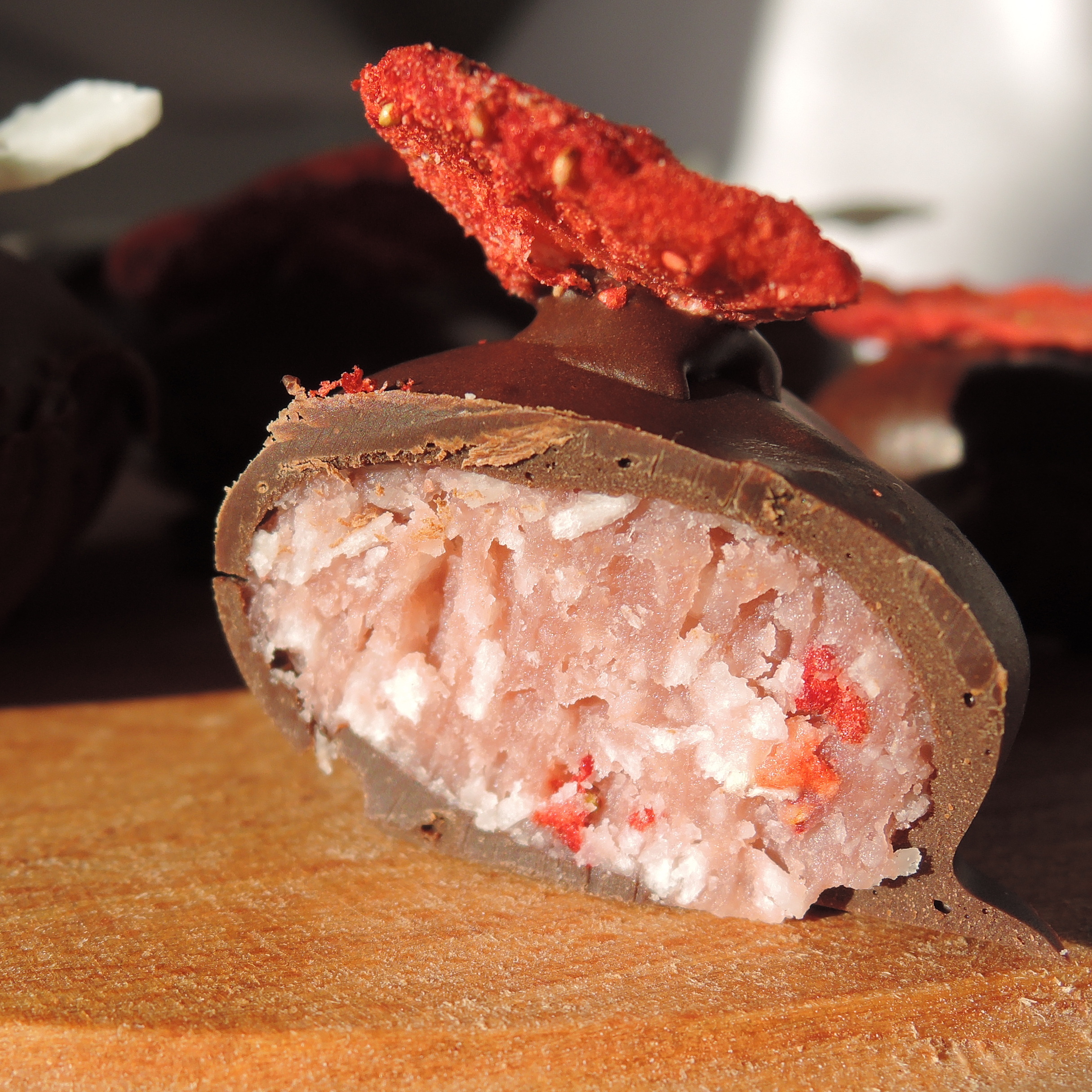 kokosovo_klubnichnye_konfety