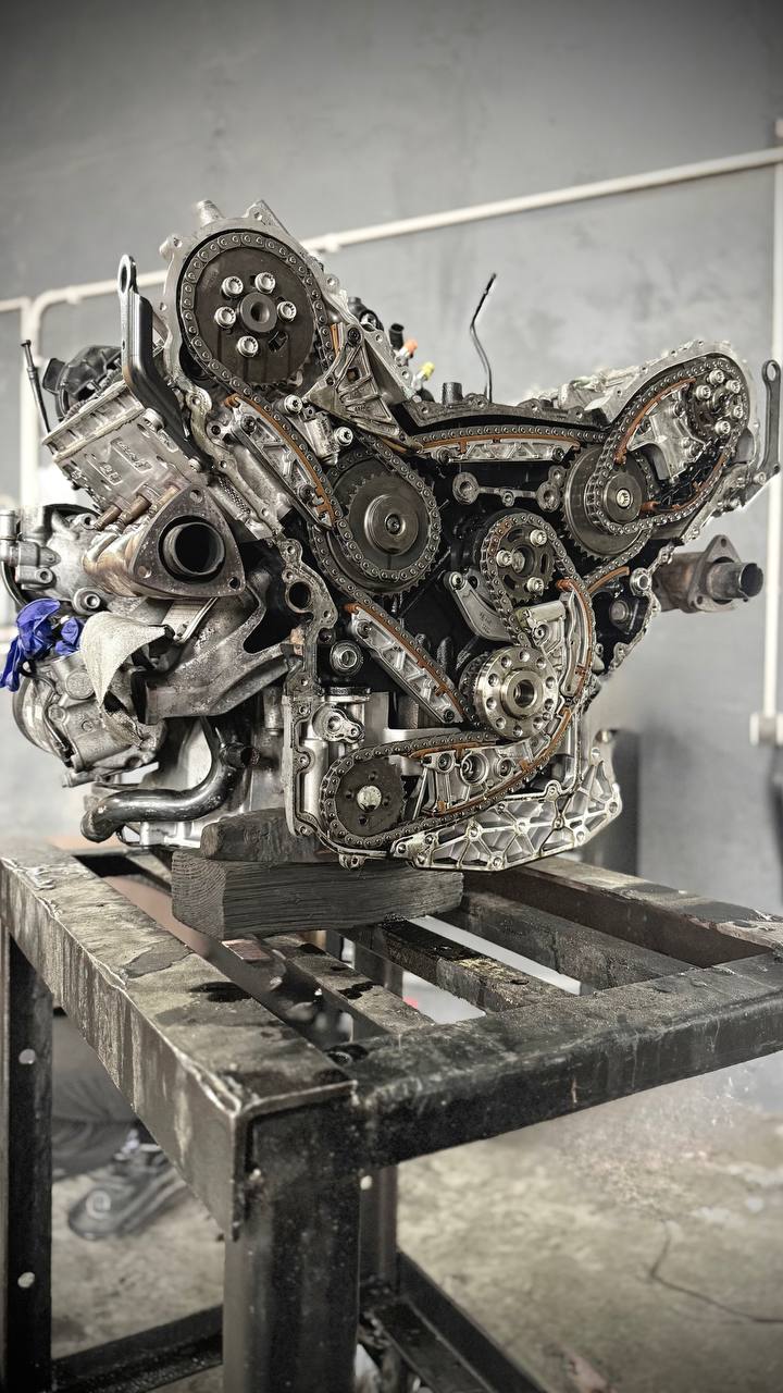 photo_5314805481300163509_y