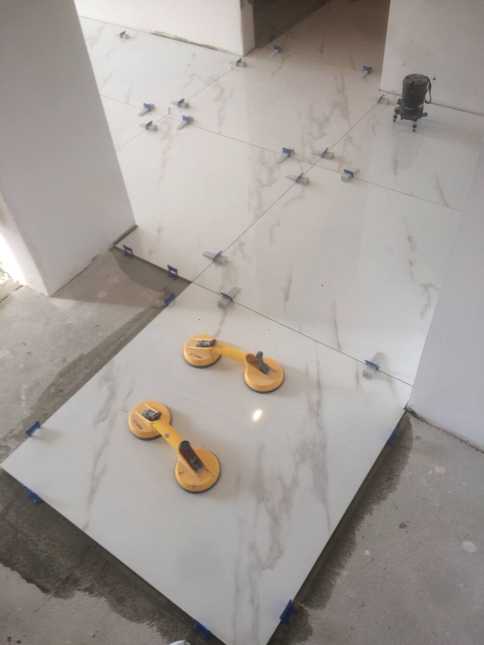 photo_5373247870095978567_y