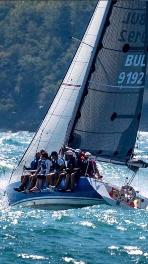 sailig-friends-photo