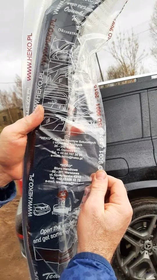 4_6030376349804271472-01