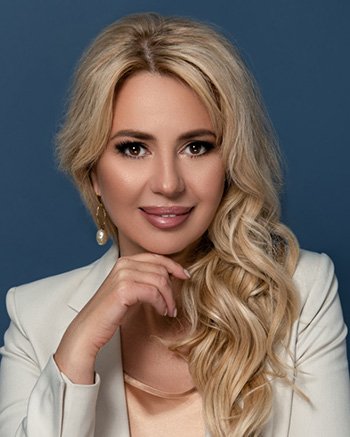 Манжалій Еліна Георгіївна