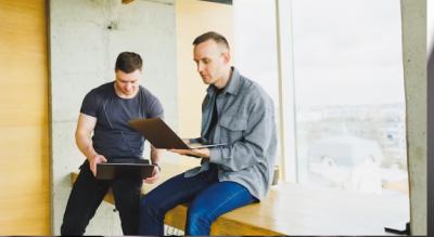 group-of-diverse-people-having-a-business-meeting_53876-25060_1