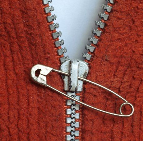 5_sposobov_pochinit_molniyu_na_odezhde