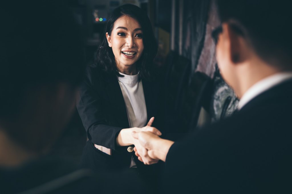 consultation-in-the-business-team-business-consulting-team-concept-1024x681