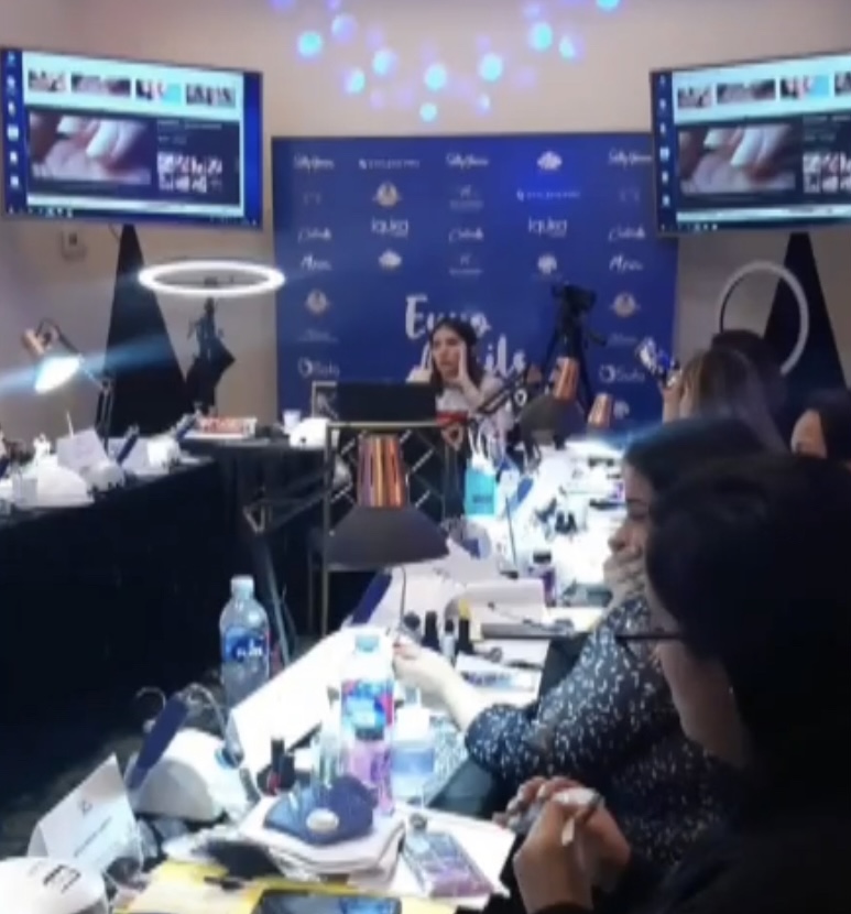 BBC53A08-2F78-40FC-A57C-4C76218E0755