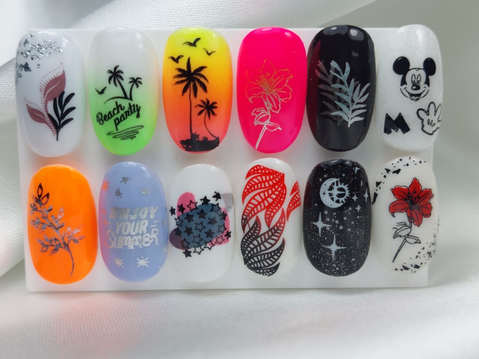 b826956b-2139-4322-8a44-48f3b0982659