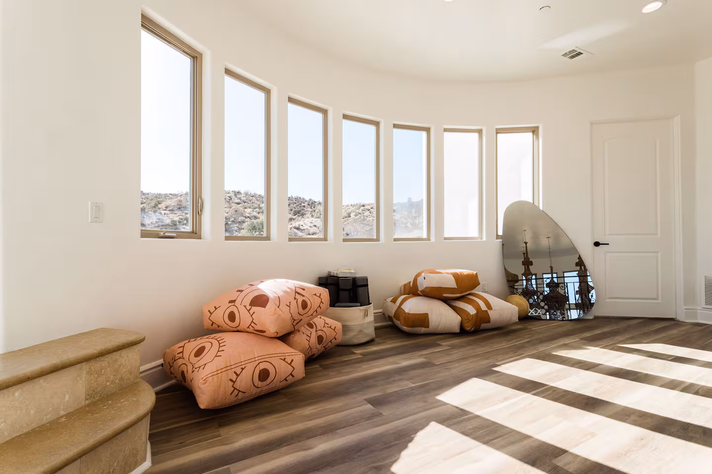 657f3d57-8d12-436f-a9ee-e1f1efe53f63