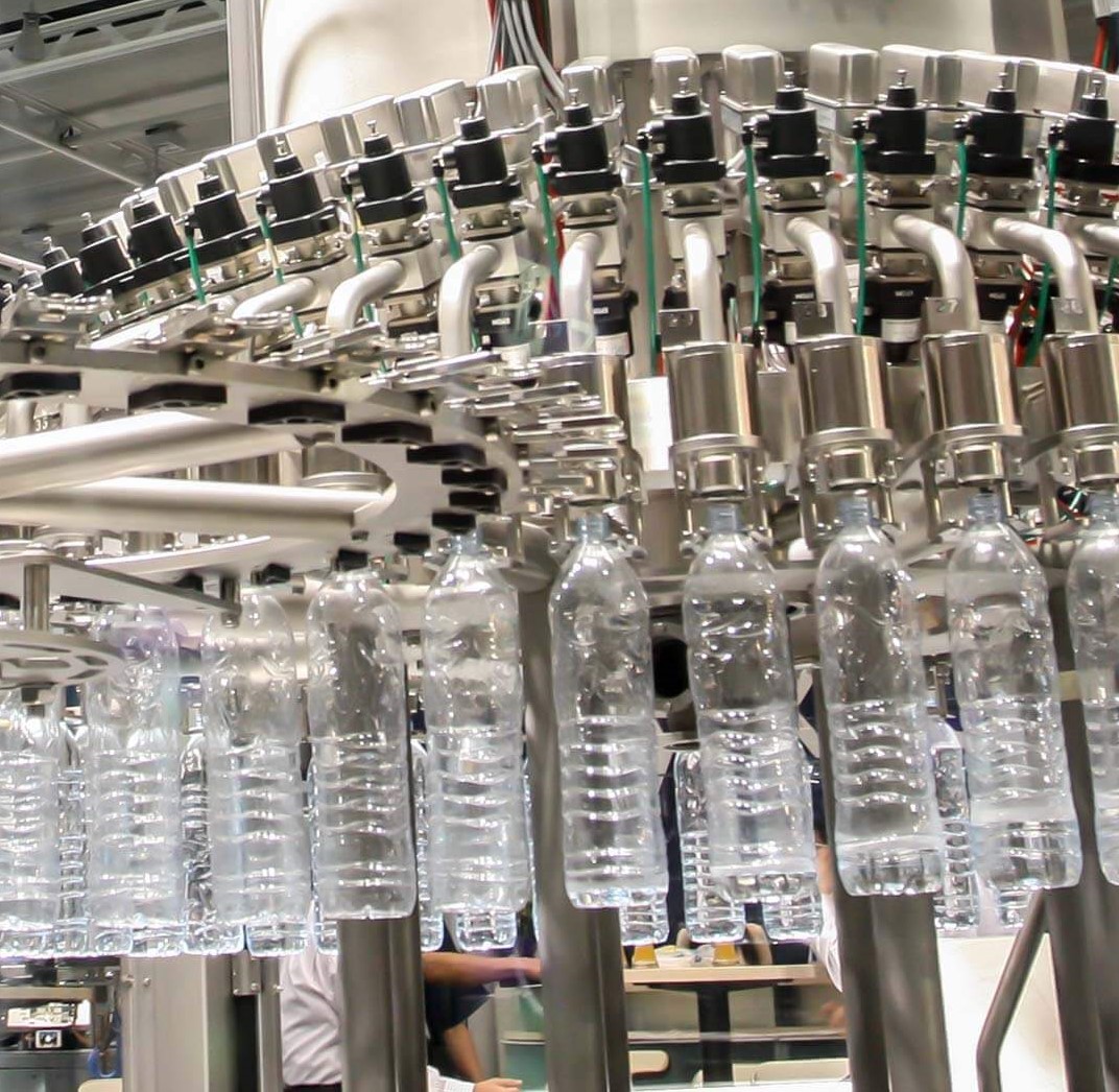 header-manufacturing-bottling-45071019-3200x1404