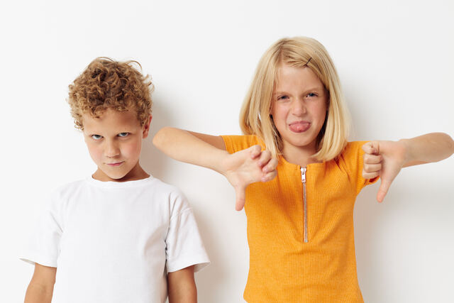 small-vecteezy_portrait-of-cute-children-friendship-together-posing_25034047_small
