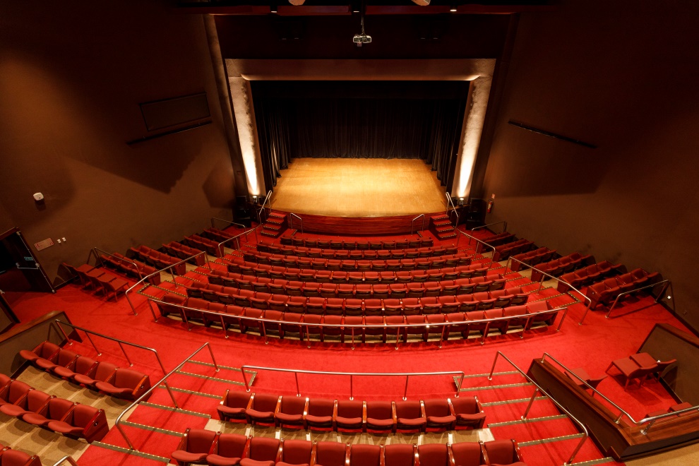 2_-_Vista_da_Plateia_do_Teatro