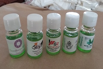 Shampoo_with_branding