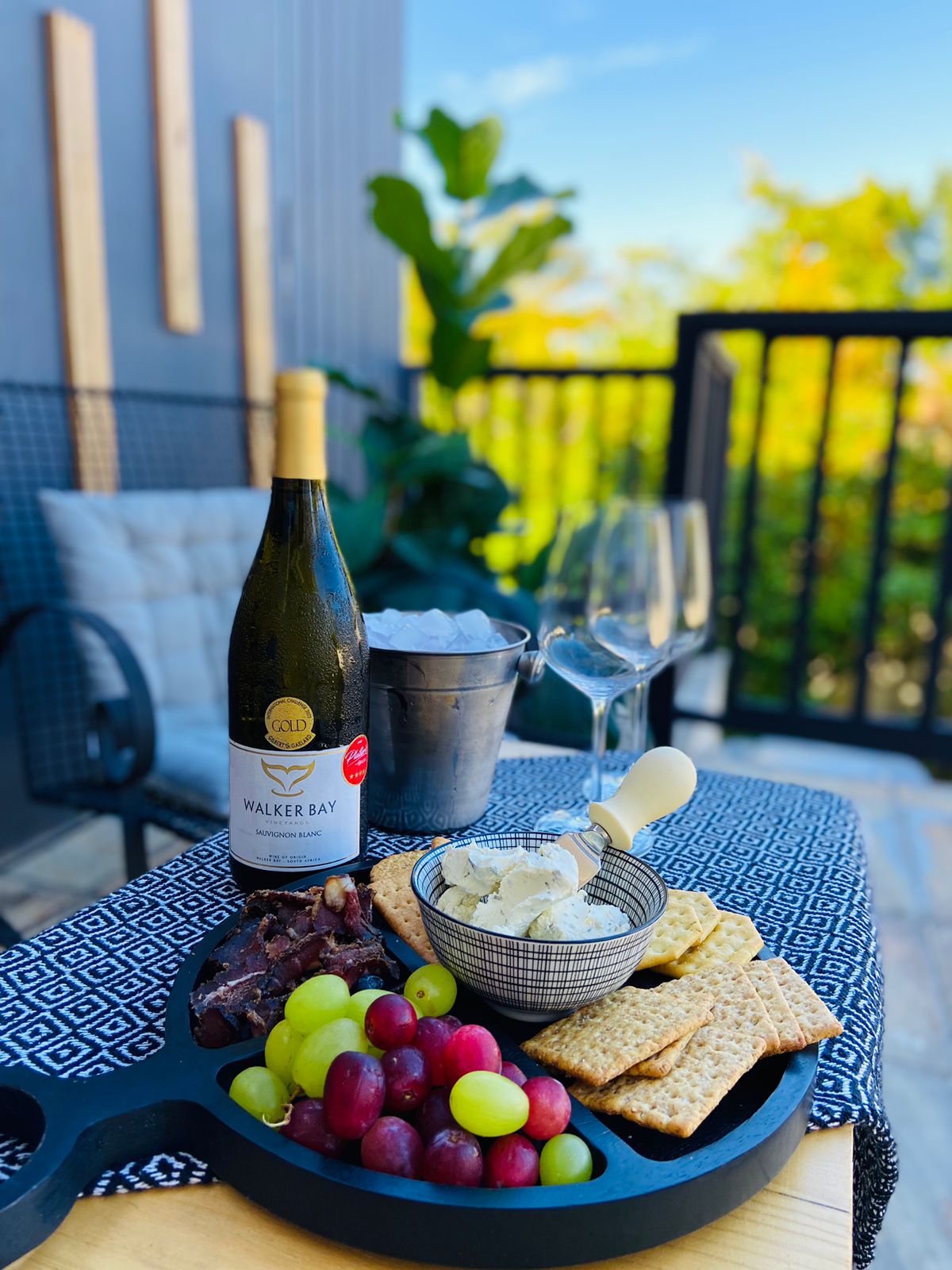 4a07dee4-b1f6-46b3-8953-5d03f1941263_2