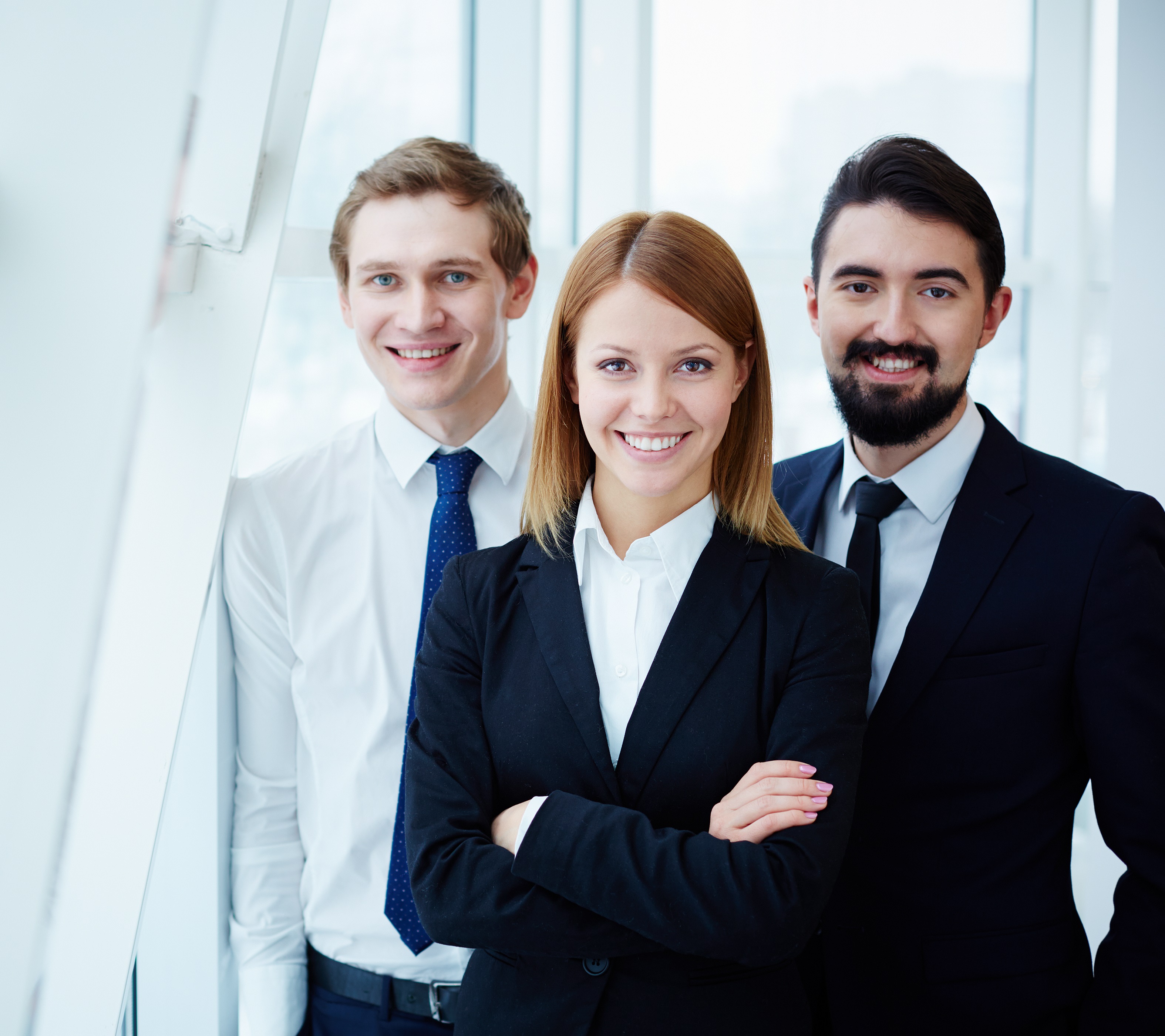 happy-co-workers-close-to-the-window