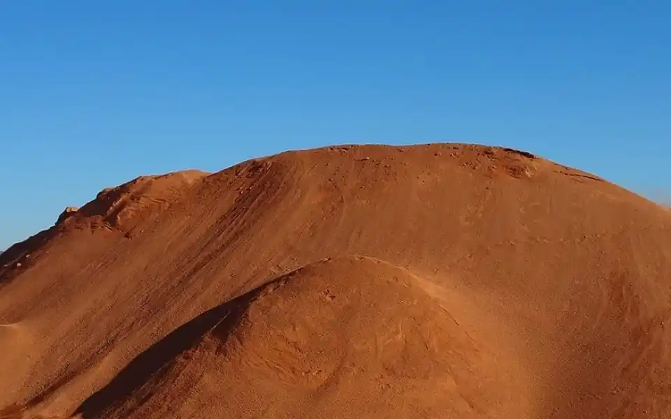 stock-terra-batida