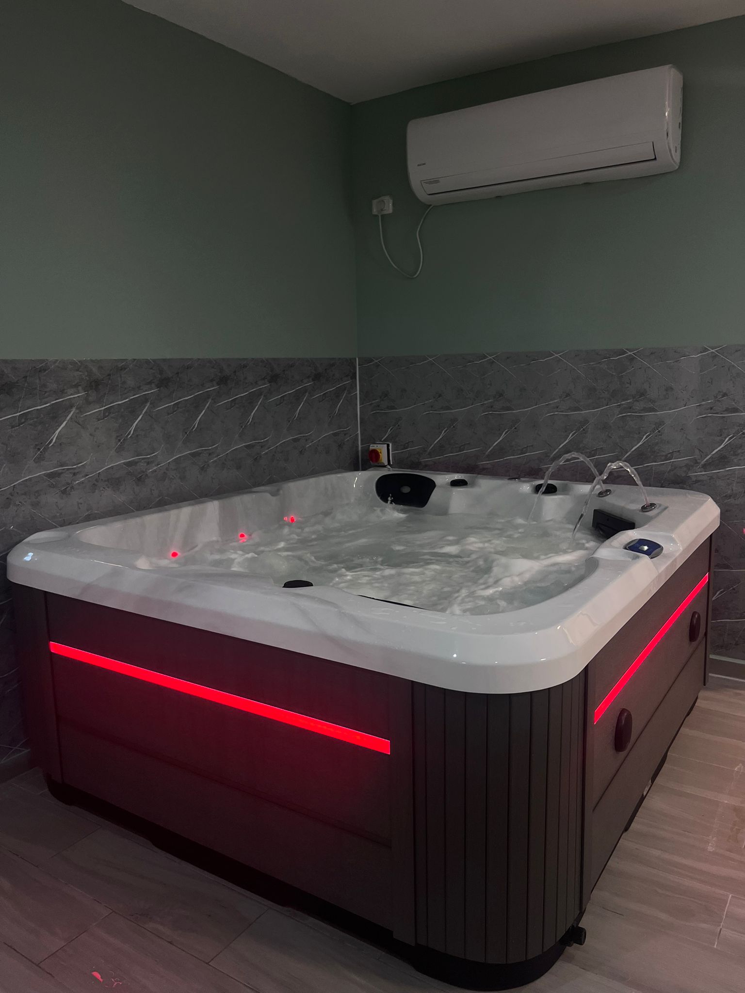 WhatsApp_Image_2024-11-19_at_15_21_40