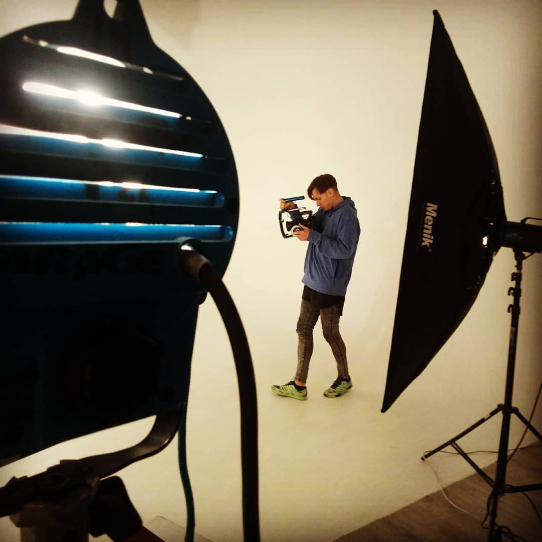 49110974_1970287916373589_4646102682291929088_n