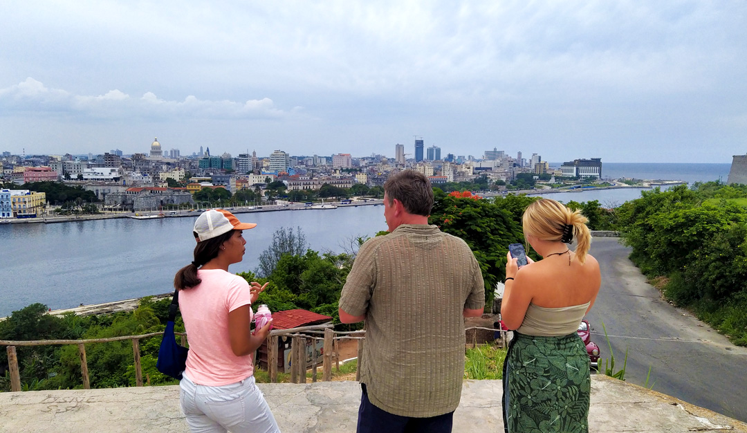 web-tour-city-havana-jesus-02