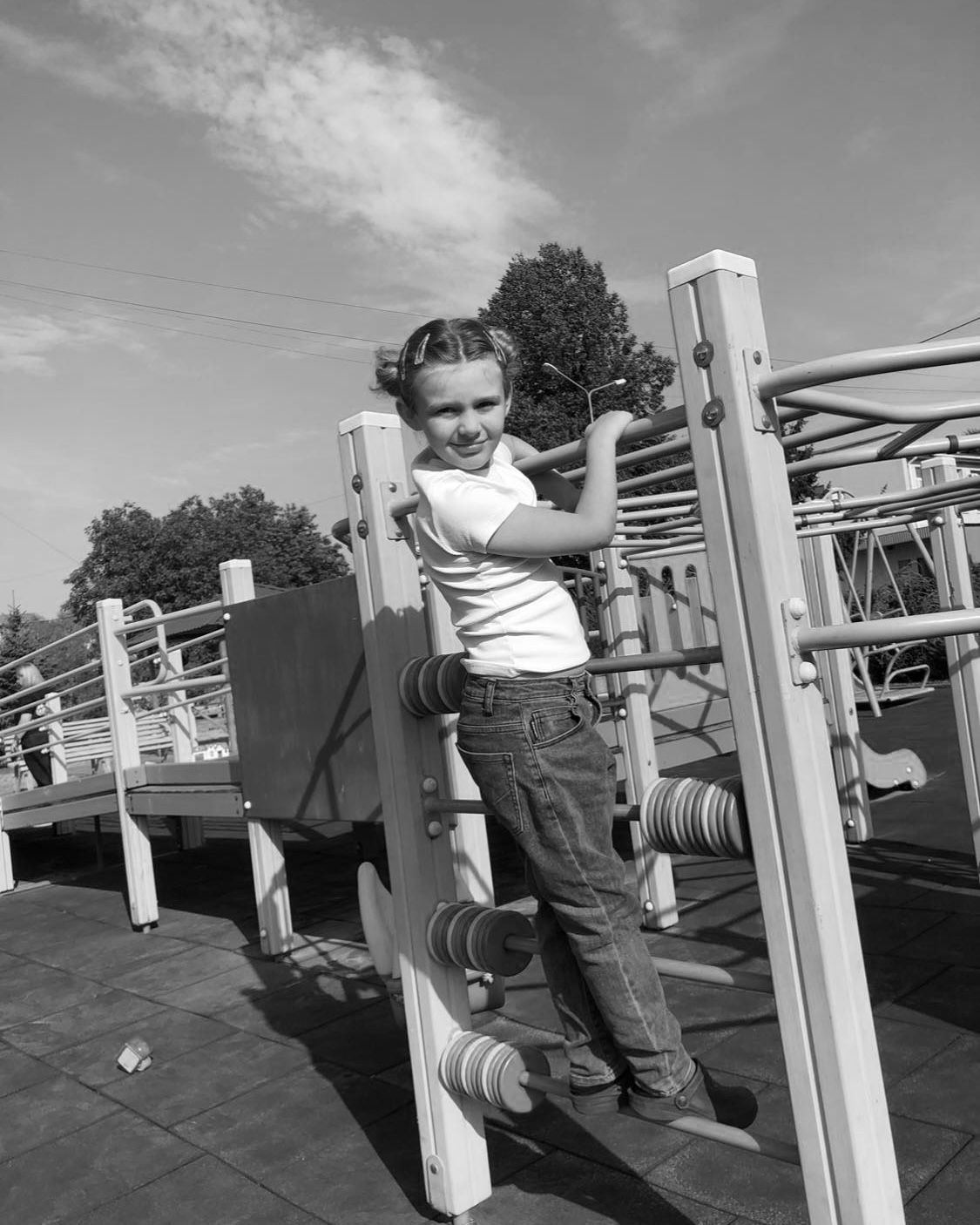 IMG-a6b96c6f15333d8616d25698470145af-V_-_
