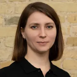 СВІТЛАНА КОНОВАЛЕНКО