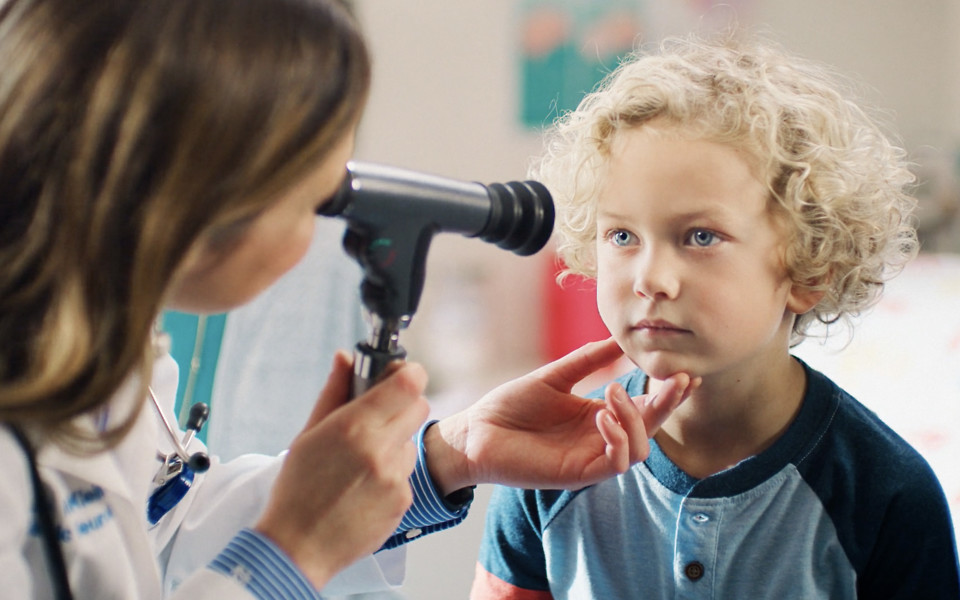 physician-checking-boy-eye-2