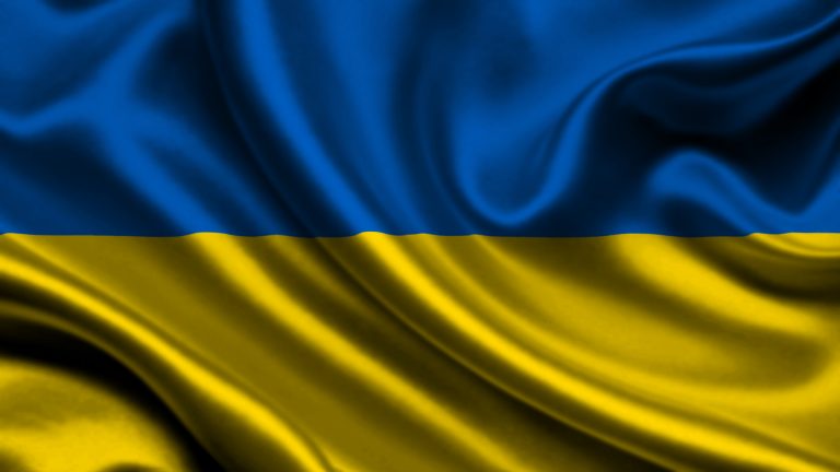 ukraine-ukraina-flag-768x432