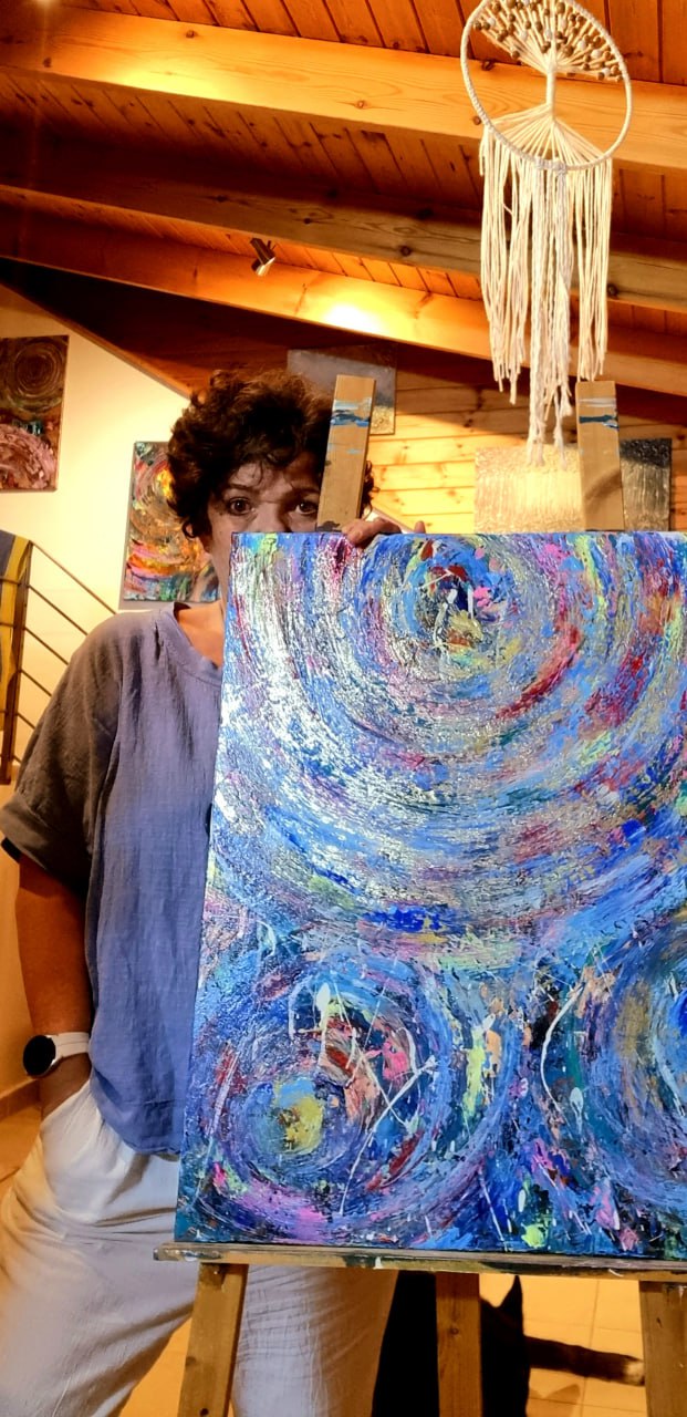 photo_5863888741964302458_y