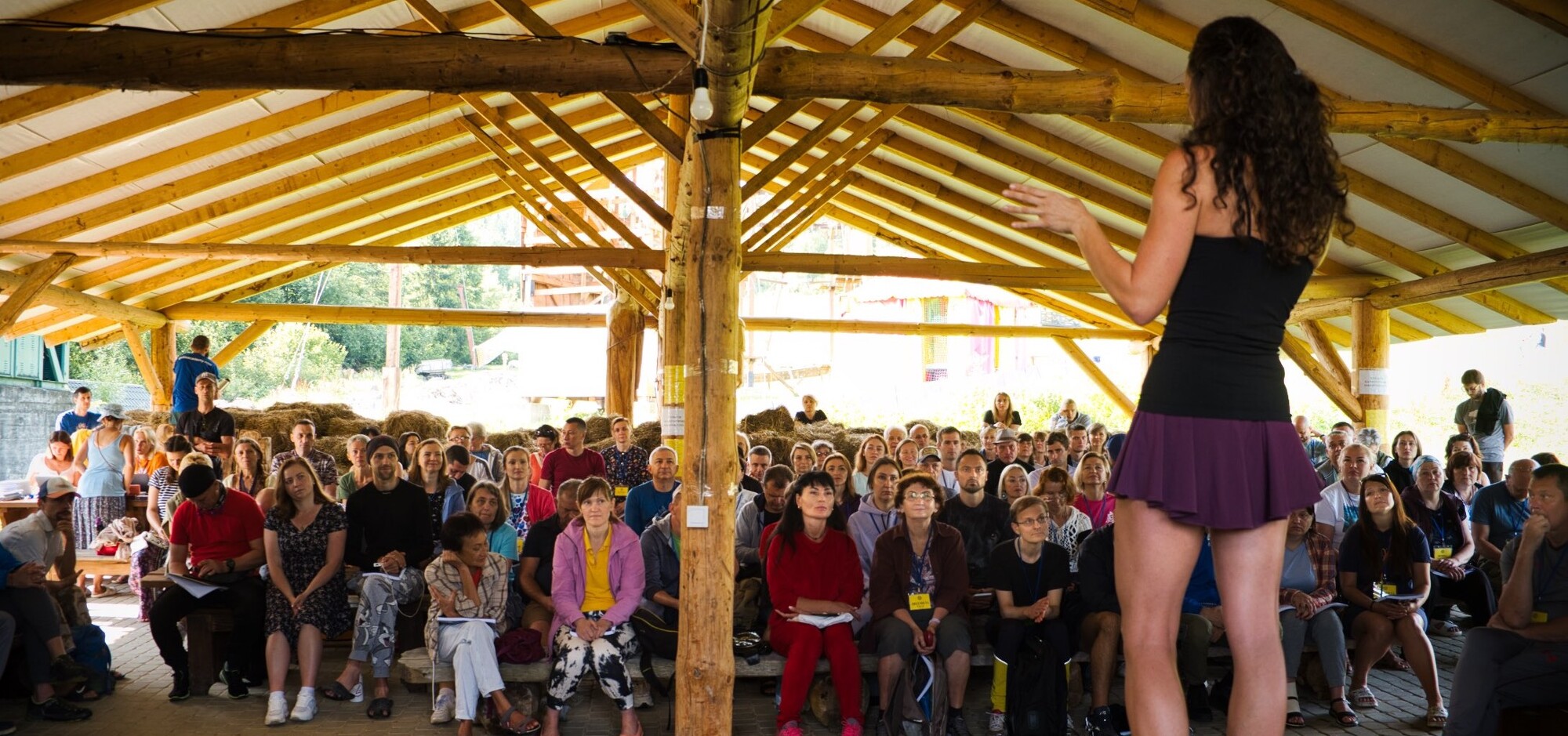 GoltisFreeLendingTopBg