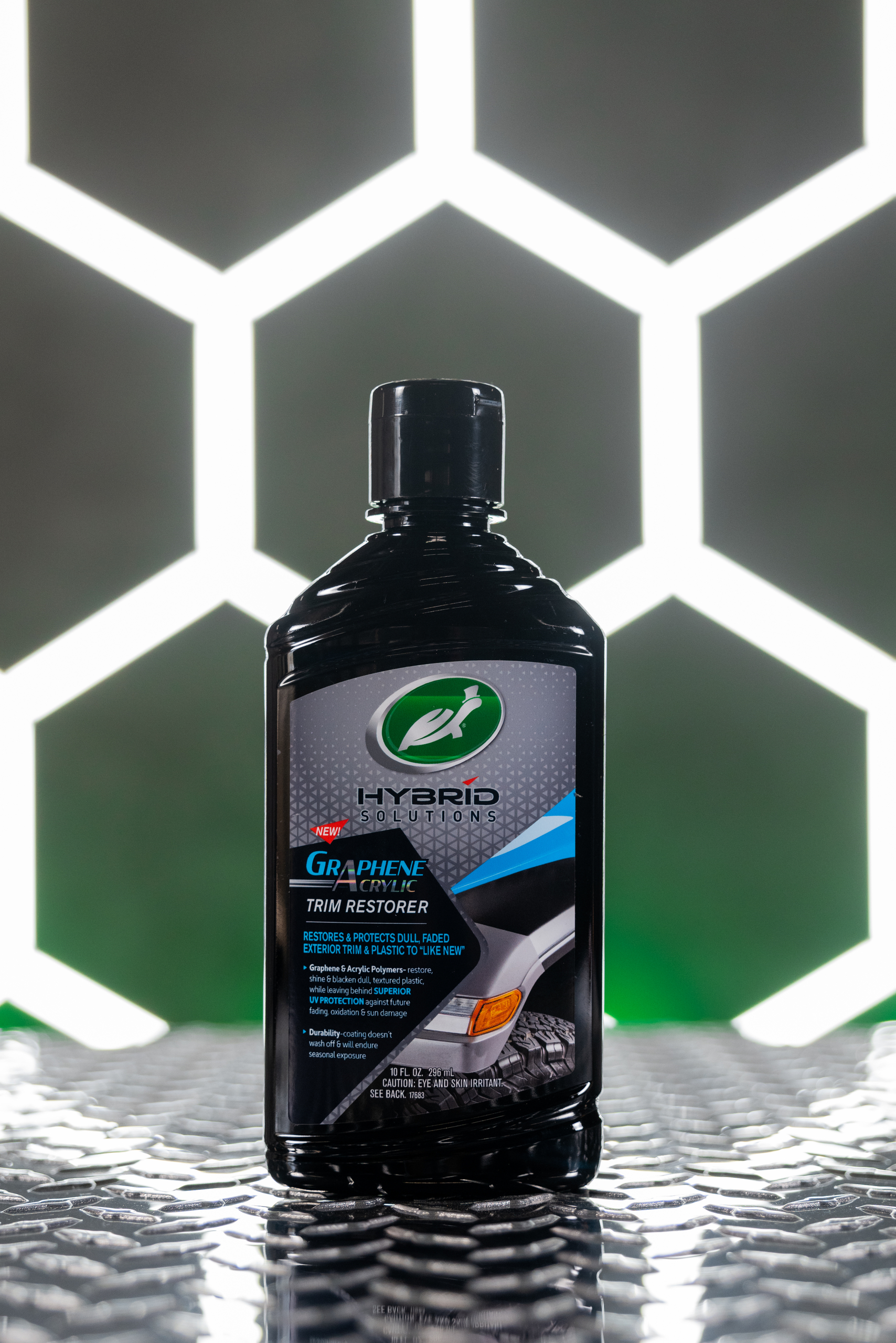 53838_Graphene-Acrylic-Trim-Restorer_Hero_Uncropped_4-1709x2560-409fc72