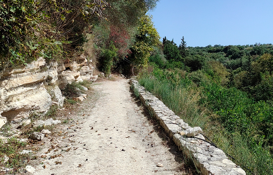 cretan_road_1
