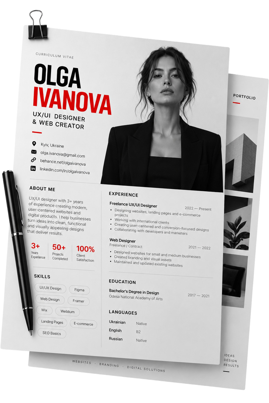 magnific_photo-a-white-resume-with_MBEzvTfDCm